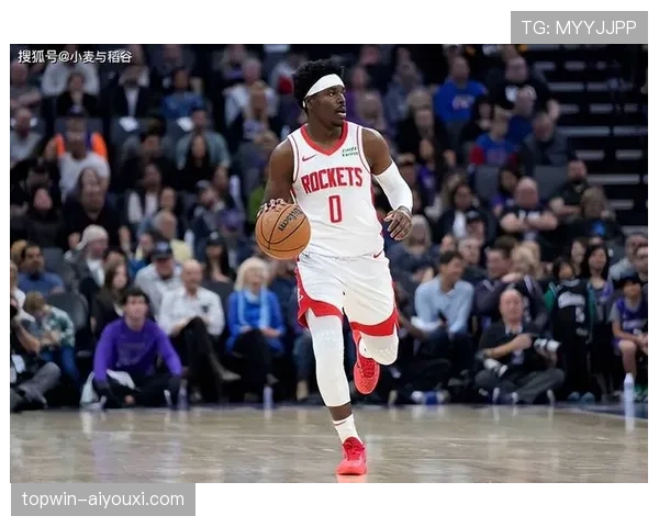 霍勒迪无球跑动制造错位,防守效率领跑后卫线 霍勒迪无球跑动制造错位,防守效率领跑后卫线